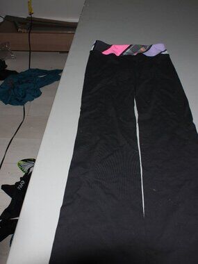 Black Ivivva Athletic Pants Size 8